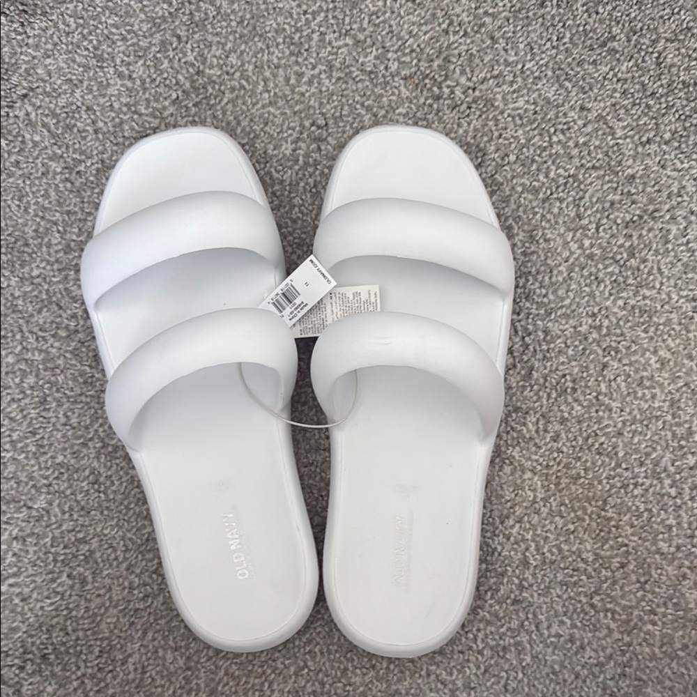 Old Navy Women's Classic White Sandals